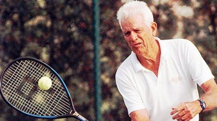 В возрасте 102 лет ушел из жизни член Зала теннисной славы