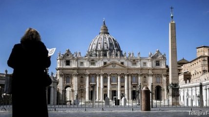 Затронет и пасхальные торжества: Ватикан переходит в онлайн-режим