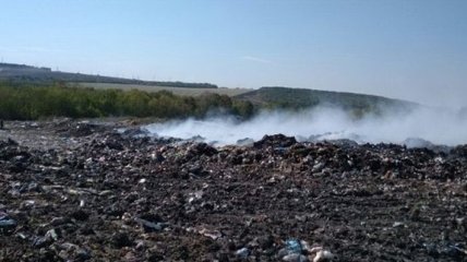 На Харьковщине произошел пожар на мусорной свалке