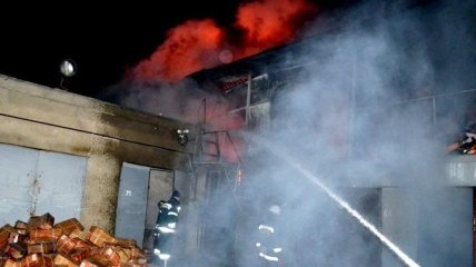 На знаменитом рынке Одессы сгорел склад