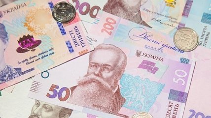 Гривня ще ослабла в Чорну п'ятницю: курс валют в Україні на 27 листопада