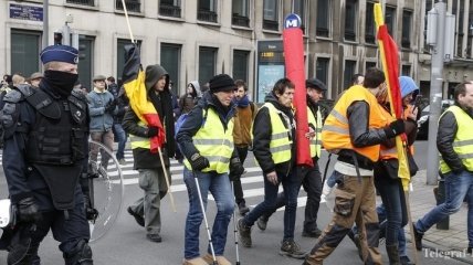 "Желтые жилеты" в Бельгии напали на съемочную группу местного телеканала