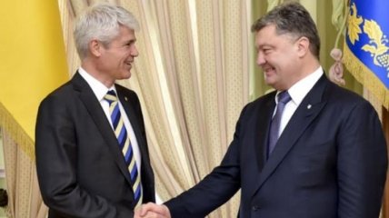 Швейцария увеличит объем гуманитарной помощи Украине