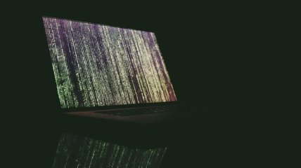 Серверы КГГА подверглись кибератакам: Кличко объяснил причину задержки брифинга