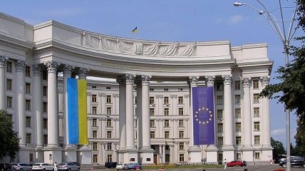 МИД Украины требует от РФ немедленно отпустить Павла Гриба