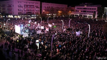 Тысячи людей вышли на антиправительственный протест в Черногории