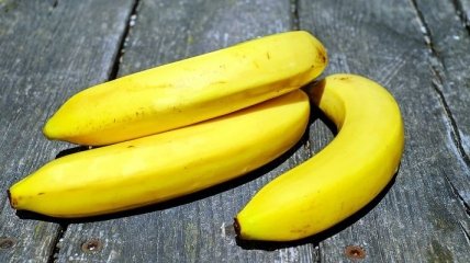 Медики рассказали, зачем мужчинам нужно регулярно есть бананы