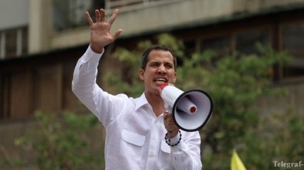 Гуайдо призывал сограждан идти маршем на Каракас