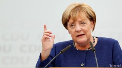 Меркель прокомментировала отказ Венгрии принимать беженцев