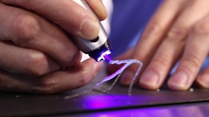 Первая в мире 3D-ручка с холодными чернилами