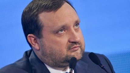 Арбузов забрал назад свои слова о зрелости Кличко  