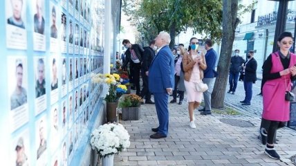 «Батькивщина» поздравила военных с Днем Защитника Украины, а также почтила память погибших