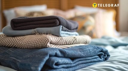 Якщо у вас немає праски, речі можна привести в порядок і без неї (зображення створено за допомогою ШІ)