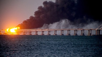 Пылающий Крымский мост