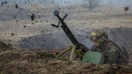 Сутки в ООС: Боевики применили запрещенные минометы, есть раненый 