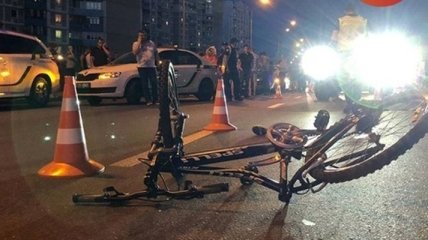 СМИ: в Киеве авто из президентского кортежа сбило ребенка