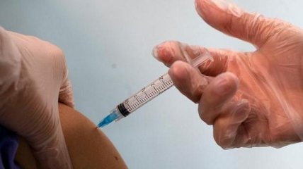 Украина будет вводить ограничения для невакцинированных от коронавируса