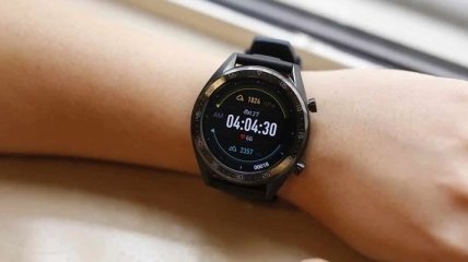 Huawei Watch GT 2 Pro: смарт-часы "наградили" беспроводной зарядкой