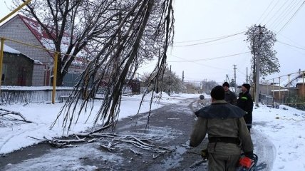 Более 200 населенных пунктов в Украине остаются без света