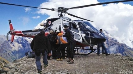 2 альпиниста погибли и 13 пропали без вести в горах Непала