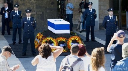 В Иерусалиме похоронили Шимона Переса