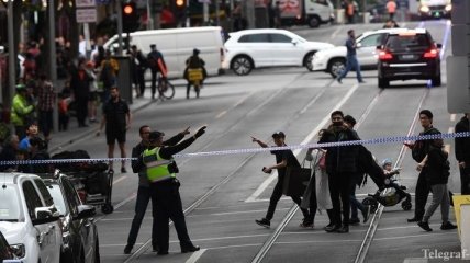 В Мельбурне мужчина бросался с ножом на прохожих, полиция заявила о теракте