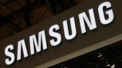 Samsung произвела ультраширокий 49-дюймовый монитор для геймеров
