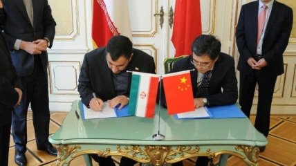 Китай и Иран подписали первый контракт на реконструкцию ядерного реактора