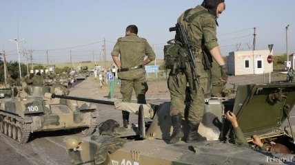 На границе Украины с Россией заметили еще одну колонну бронетехники
