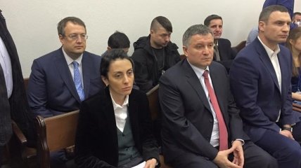 Поддержать полицейского Олейника в суде приехали Аваков и Деконоидзе