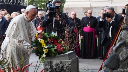 Папа Римский в Литве почтил память жертв советской и нацистской оккупаций 