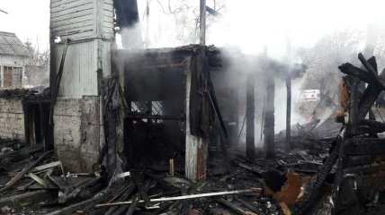 ГСЧС: В Киеве произошел пожар в жилом доме, погибли четверо детей