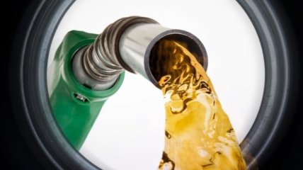 "Зачем пугать страну пустыми АЗС?" или что происходит с ценами на бензин
