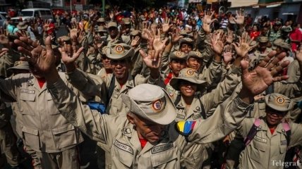 Канада выступила за мирную передачу власти в Венесуэле