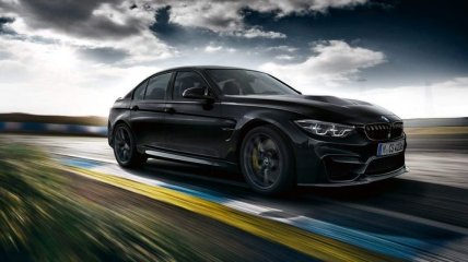 BMW представила самый мощный вариант седана M3–CS
