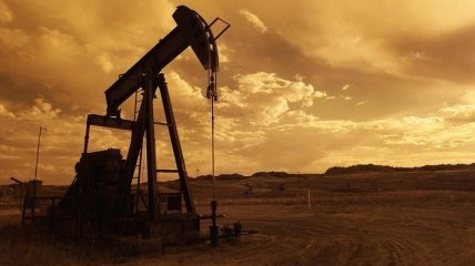 Нафта дешевшає після рішення ОПЕК скоротити видобуток