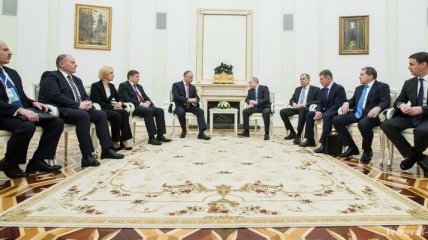 Додон заявляет о возобновлении экспорта товаров Молдовы в РФ через Украину