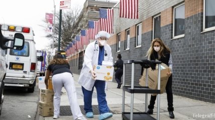 В штате Нью-Йорк за сутки более 750 человек умерли от коронавируса