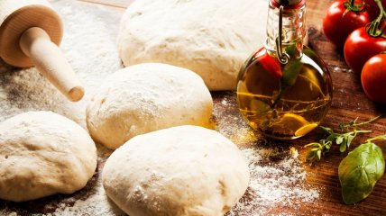 Тесто для пиццы без дрожжей (видео)