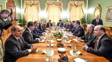 В Братиславе начались переговоры делегаций Украины и Словакии
