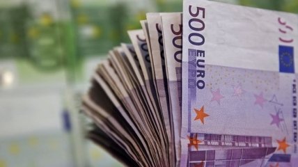 Нацбанк продаст на аукционе наличные в евро