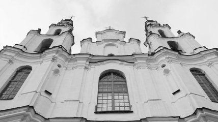 В Беларуси ветер сорвал кровлю Софийского собора 