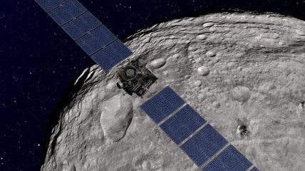 Станции Dawn удалось запечатлеть кратер на Церере