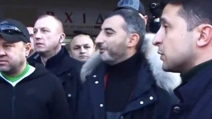 Активисты повздорили с Зеленским во Львове