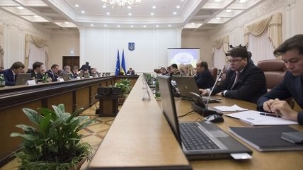 Кабмин одобрил введение должностей специалистов по вопросам реформ