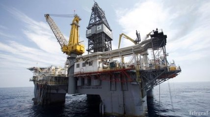 В Баренцевом море начали добывать нефть