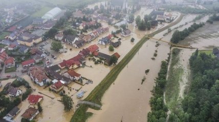 Последствия непогоды: Польшу "затопило" (Фото)