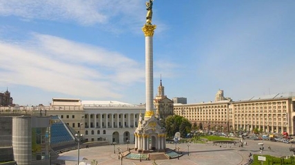 Монумент Незалежності України — один з відомих символів Києва.