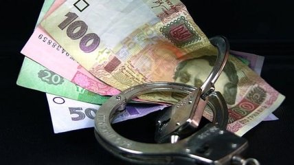 В Тернополе вор при аресте пытался съесть украденные деньги 