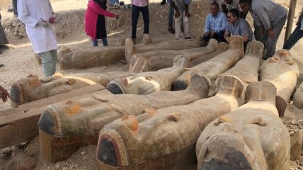 В Египте обнаружено 30 саркофагов с мумиями (Фото)